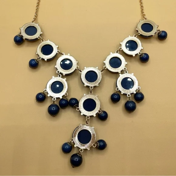 Beautiful Unsigned Navy Blue Lucite Gold Tone Bib Statement Necklace Fashion